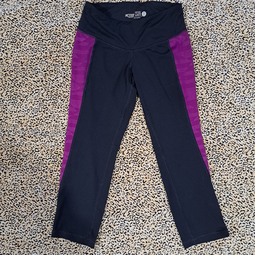 💖BUY 1 GET 1 FREE💖OLD NAVY 3/4 LENGTH FITNESS LEGGINGS  XS